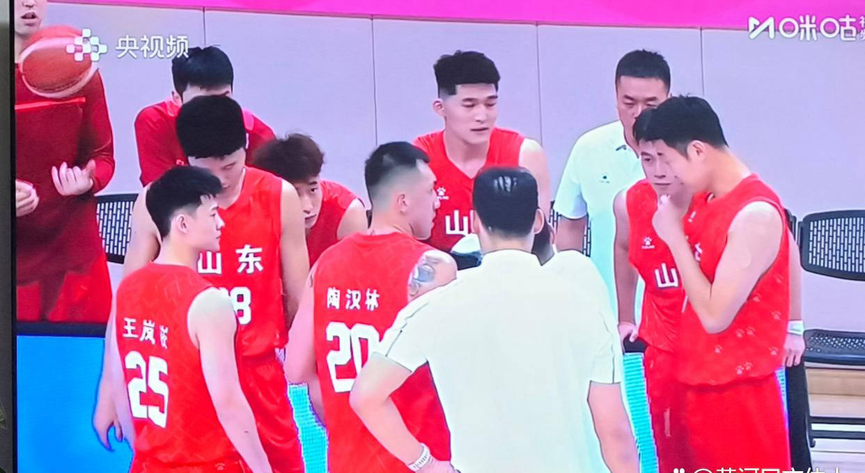 注册领彩金-包含山东男篮迎意甲关键赛，窗口期完成体检，悬念犹存，年轻球员得到机会的词条