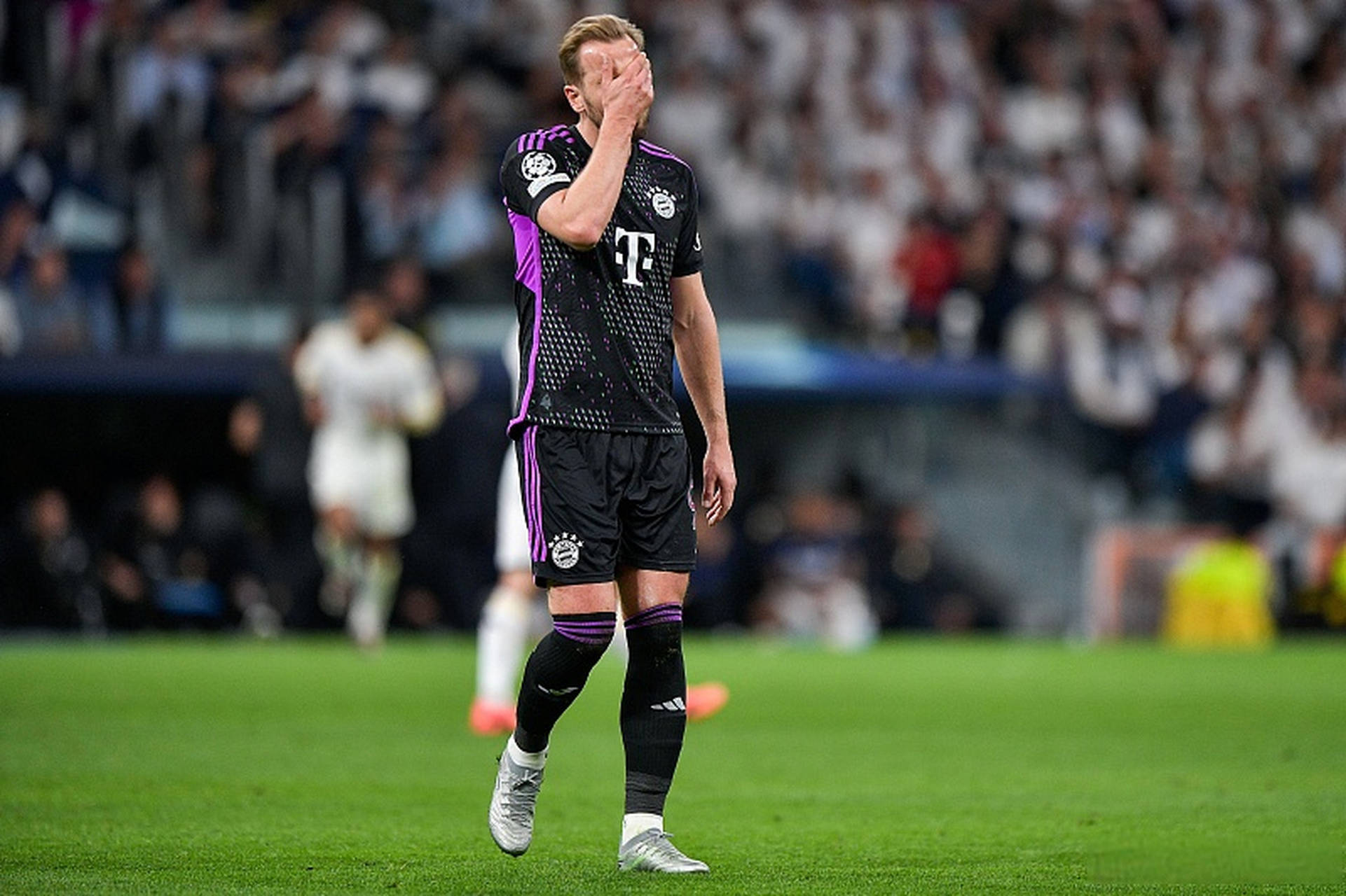 官方网站-转折点拜仁慕尼黑止住颓势；欧联今晚攻防权衡；更衣室稳定；高层口径保持一致(拜仁慕尼黑吧)