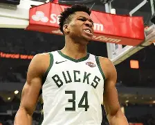 官方网站-包含密尔沃基雄鹿训练开放日，今晨单刀错失引欢呼，国王杯在即，年轻球员得到机会的词条